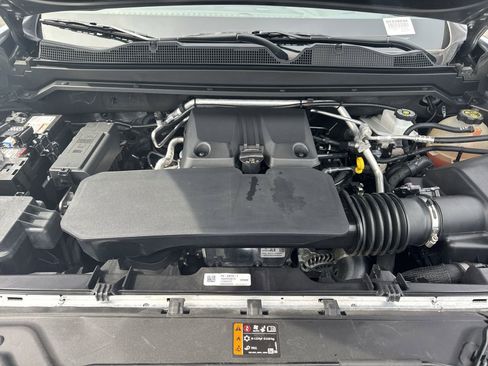 Used 2023 Chevrolet Colorado Z71 w/ Z71 Convenience Package 2 image 33