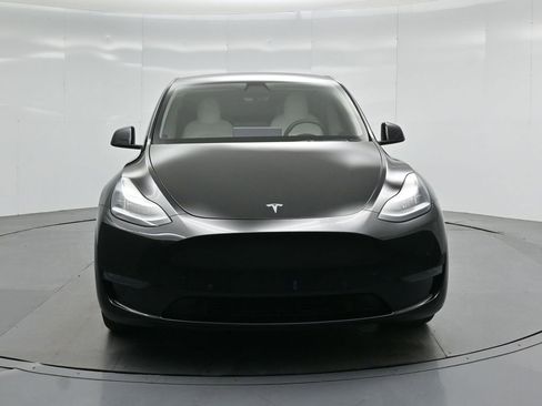 Used 2021 Tesla Model Y Long Range AWD/4WD image 15