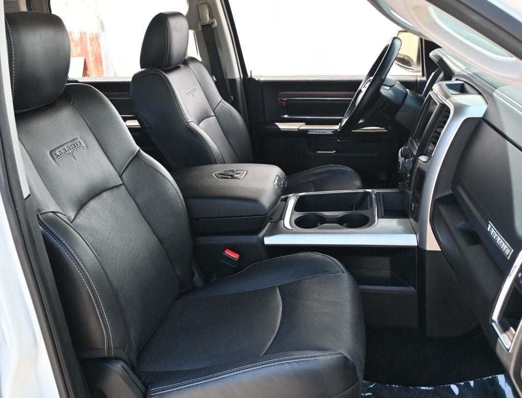Used 2017 RAM 1500 Laramie w/ Convenience Group AWD/4WD image 17