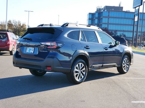 Certified 2025 Subaru Outback Premium image 40