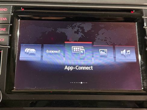 Used 2017 Volkswagen Tiguan Sport image 80