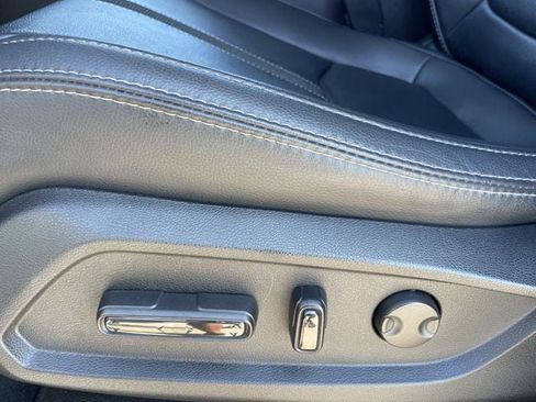Certified 2024 Honda Pilot Touring image 27