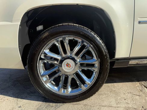 Used 2013 Cadillac Escalade ESV Platinum image 26