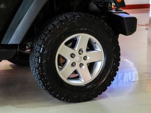 Used 2014 Jeep Wrangler Sport w/ Quick Order Package 23S AWD/4WD image 42