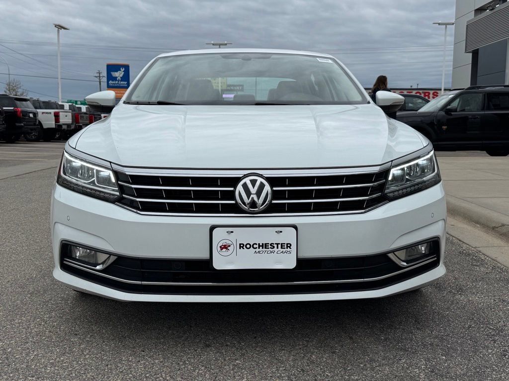Used 2018 Volkswagen Passat 2.0T SE FWD image 41