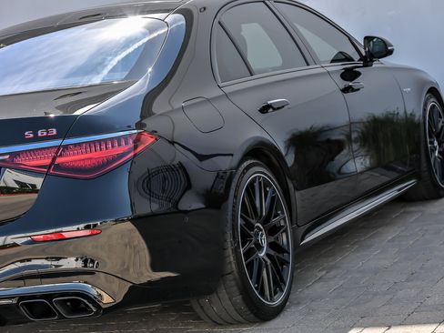 Used 2025 Mercedes-Benz S 63 AMG S image 15
