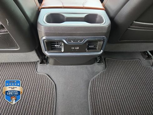 Certified 2024 GMC Sierra 1500 Denali Ultimate AWD/4WD image 11