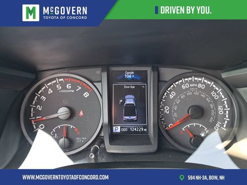 Used 2021 Toyota Tacoma SR AWD/4WD image 26