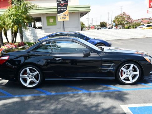 Used 2013 Mercedes-Benz SL 550 image 16