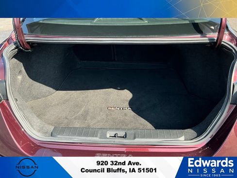 Used 2025 Nissan Sentra SV FWD image 9