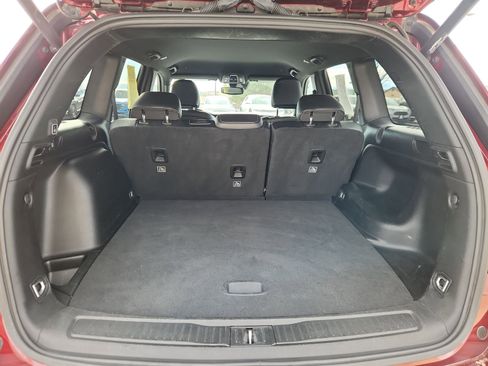 Used 2024 Jeep Grand Cherokee Altitude image 13