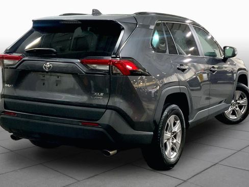 Used 2025 Toyota RAV4 XLE AWD/4WD image 13