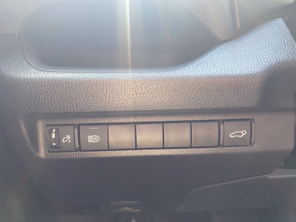 Used 2024 Toyota RAV4 XLE w/ Convenience Package FWD image 25