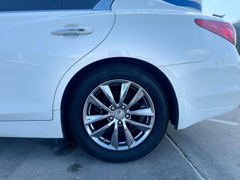 Used 2017 INFINITI Q50 3.0t Premium w/ 3.0T Premium Plus Package RWD image 28