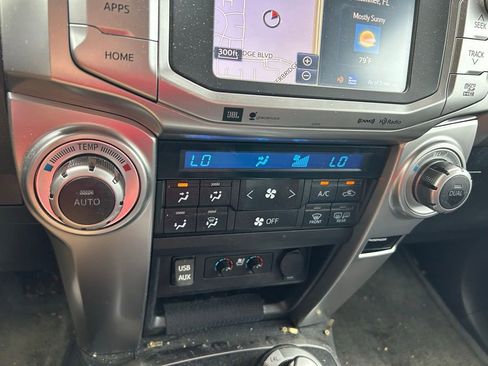 Used 2016 Toyota 4Runner Limited AWD/4WD image 29