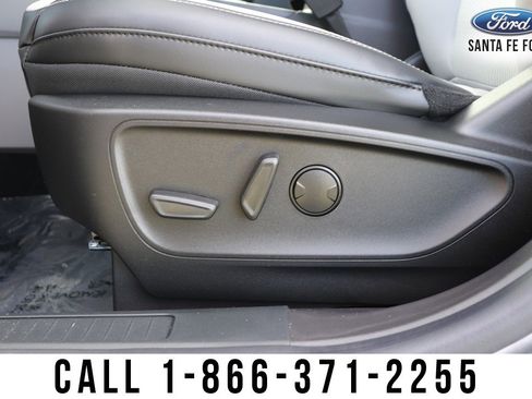 New 2023 Ford Escape SE image 23