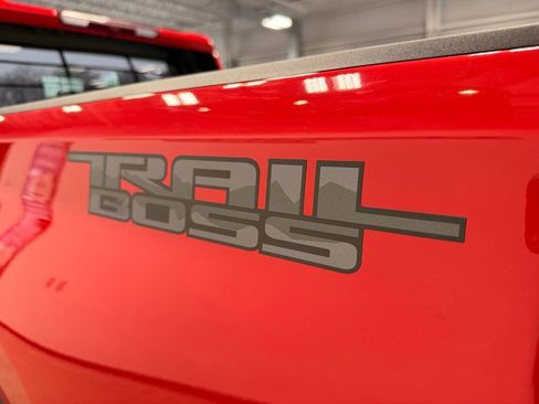 Used 2025 Chevrolet Silverado 2500 LT image 14