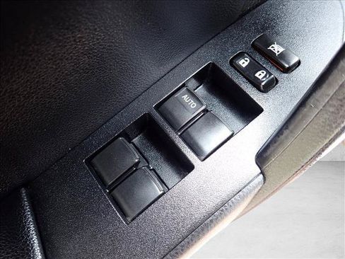 Used 2014 Toyota Corolla S FWD image 11