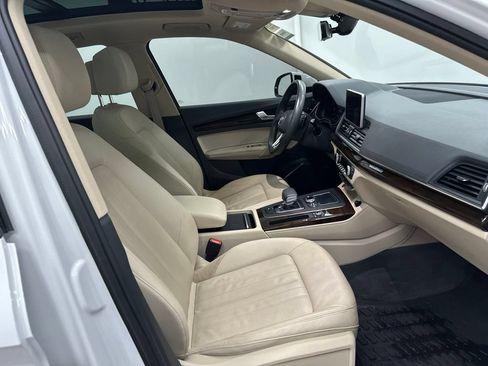 Used 2020 Audi Q5 2.0T Premium Plus w/ Premium Plus Package AWD/4WD image 27