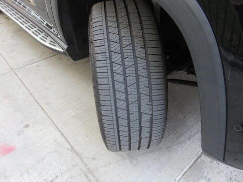Used 2020 Mercedes-Benz GLS 450 4MATIC image 38