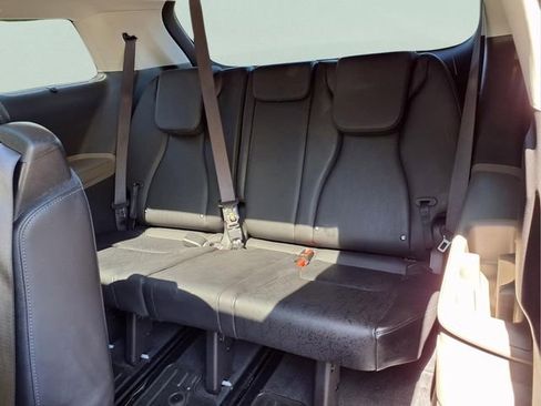 Used 2025 Kia Carnival SX FWD image 23