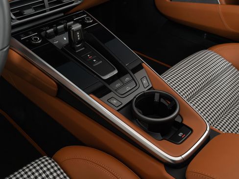 Used 2024 Porsche 911 Turbo image 49