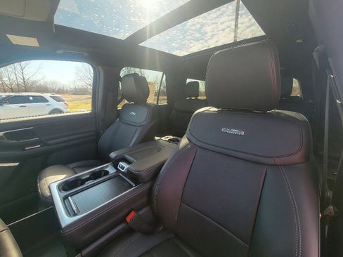 New 2026 Ford Expedition Max Platinum image 10