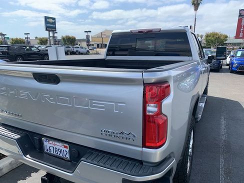 Used 2020 Chevrolet Silverado 2500 High Country w/ Z71 Off-Road Package AWD/4WD image 9
