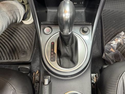 Used 2019 Volkswagen Beetle 2.0T SE FWD image 21