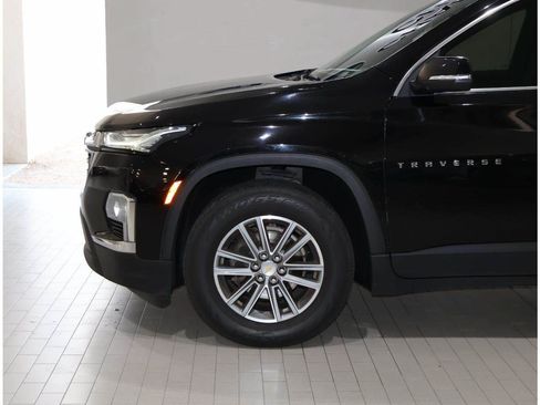 Used 2023 Chevrolet Traverse LT FWD image 4