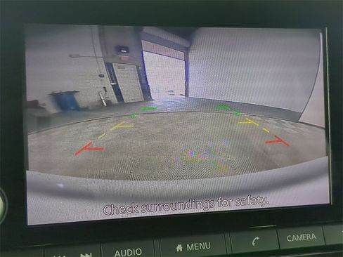 Used 2022 Nissan Pathfinder SV image 25