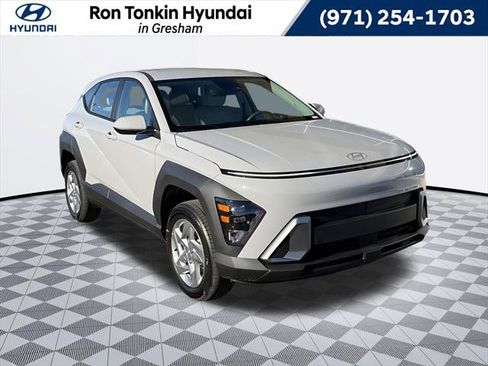 New 2026 Hyundai Kona SE image 1