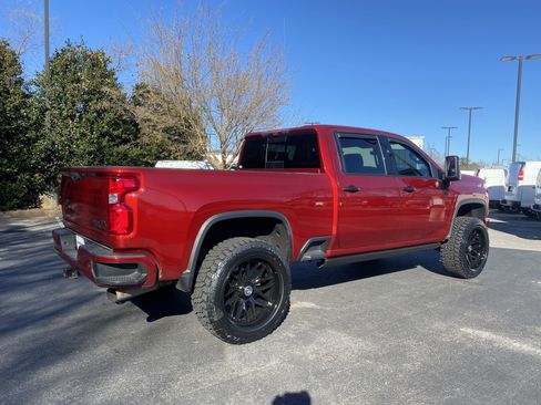 Used 2023 Chevrolet Silverado 2500 High Country w/ Z71 Off-Road Package image 9