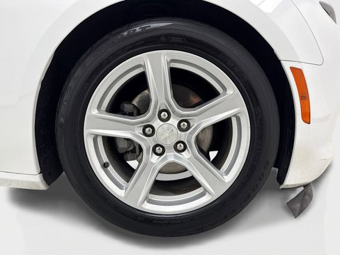 Used 2020 Chevrolet Camaro LT RWD image 43