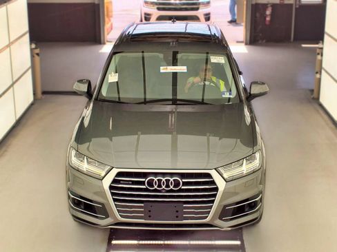 Used 2017 Audi Q7 3.0T Premium Plus AWD/4WD image 3