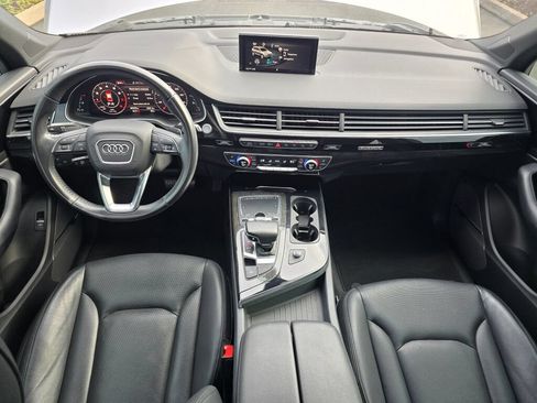Used 2019 Audi Q7 3.0T Premium Plus w/ Premium Plus Package AWD/4WD image 17