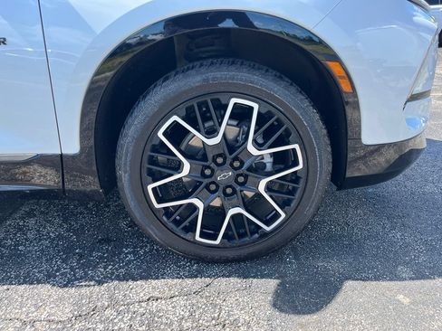 Certified 2023 Chevrolet Blazer RS w/ Driver Confidence II Package AWD/4WD image 33