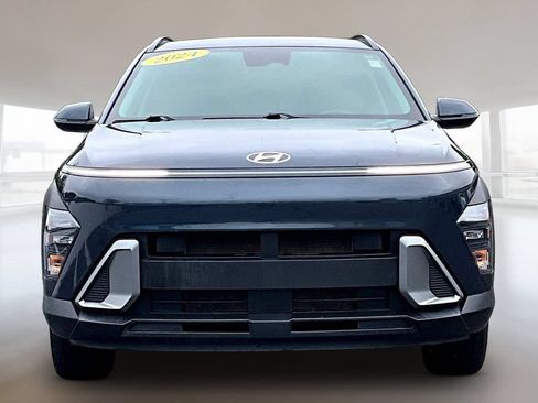 Used 2024 Hyundai Kona SEL AWD/4WD image 2