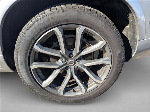 Used 2019 Volvo XC90 T5 Momentum image 22