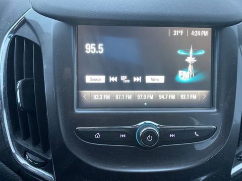 Used 2017 Chevrolet Cruze LT w/ Convenience Package image 17