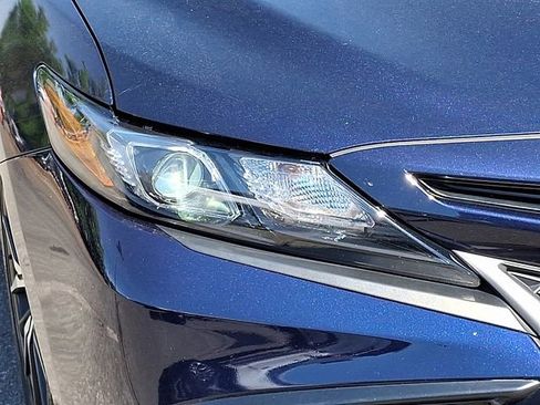 Used 2022 Toyota Camry SE FWD image 29