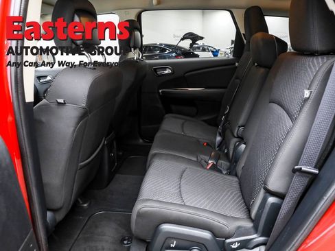 Used 2017 Dodge Journey SE w/ Flexible Seating Group image 21