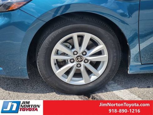 Used 2025 Toyota Camry LE FWD image 12
