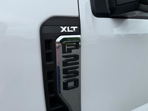 Used 2024 Ford F250 XLT w/ FX4 Off-Road Package AWD/4WD image 41