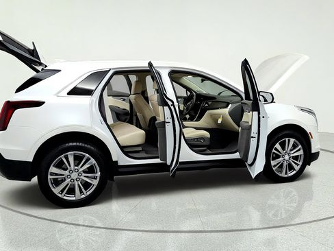 Certified 2024 Cadillac XT5 Premium Luxury w/ LPO, Floor Liner Package FWD image 13