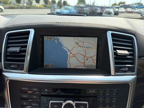 Used 2014 Mercedes-Benz GL 450 4MATIC image 31