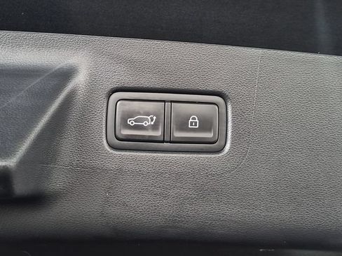 Used 2025 Hyundai Santa Fe Limited AWD/4WD image 25