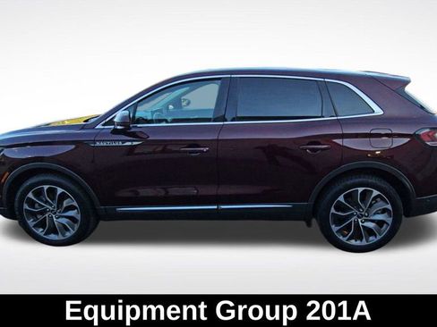Used 2021 Lincoln Nautilus Reserve w/ Equipment Group 201A image 6