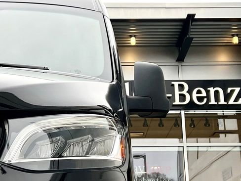 Used 2025 Mercedes-Benz Sprinter 2500 image 5