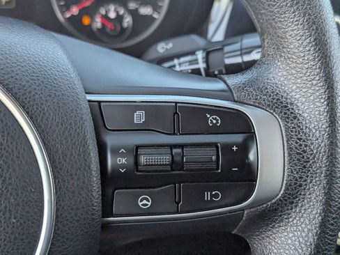 Used 2023 Kia K5 LXS image 28